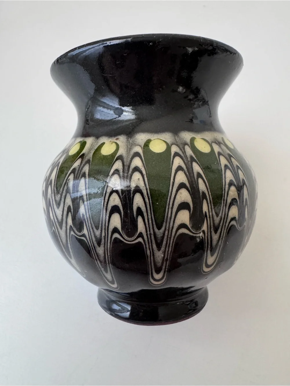 Bulgarian Troyan pottery collectibles miniature vase 🦋
